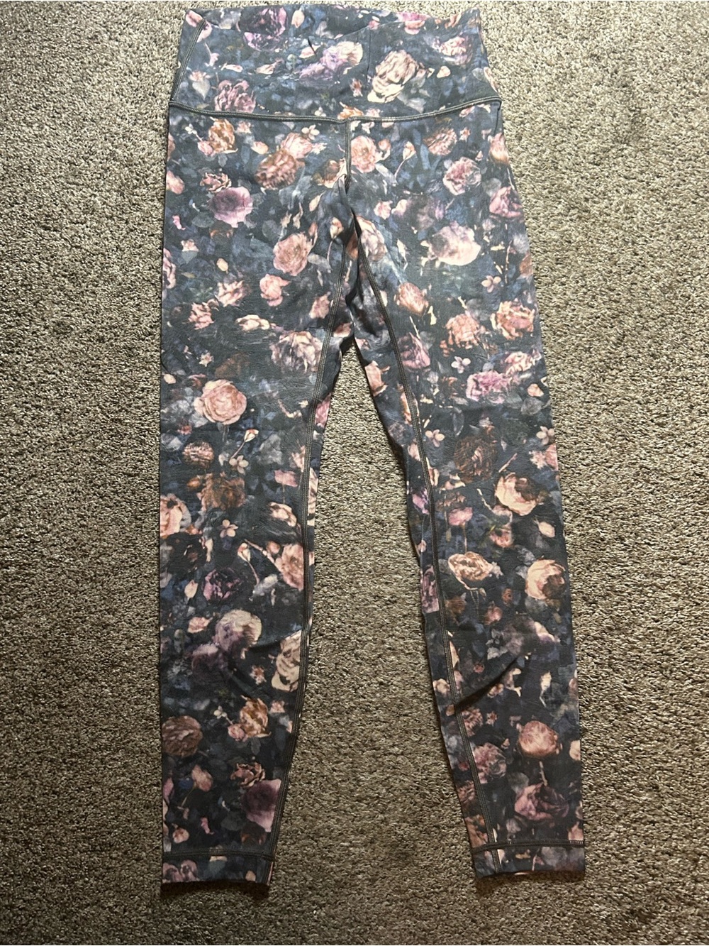 Lululemon leggings size 8